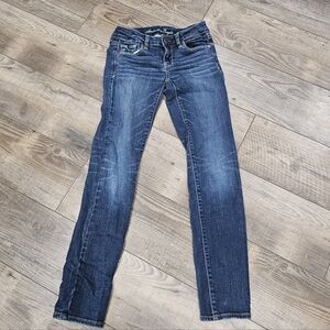 American Eagle Outfitters 0 Short Skinny Super Stretch Denim Jeans AEO